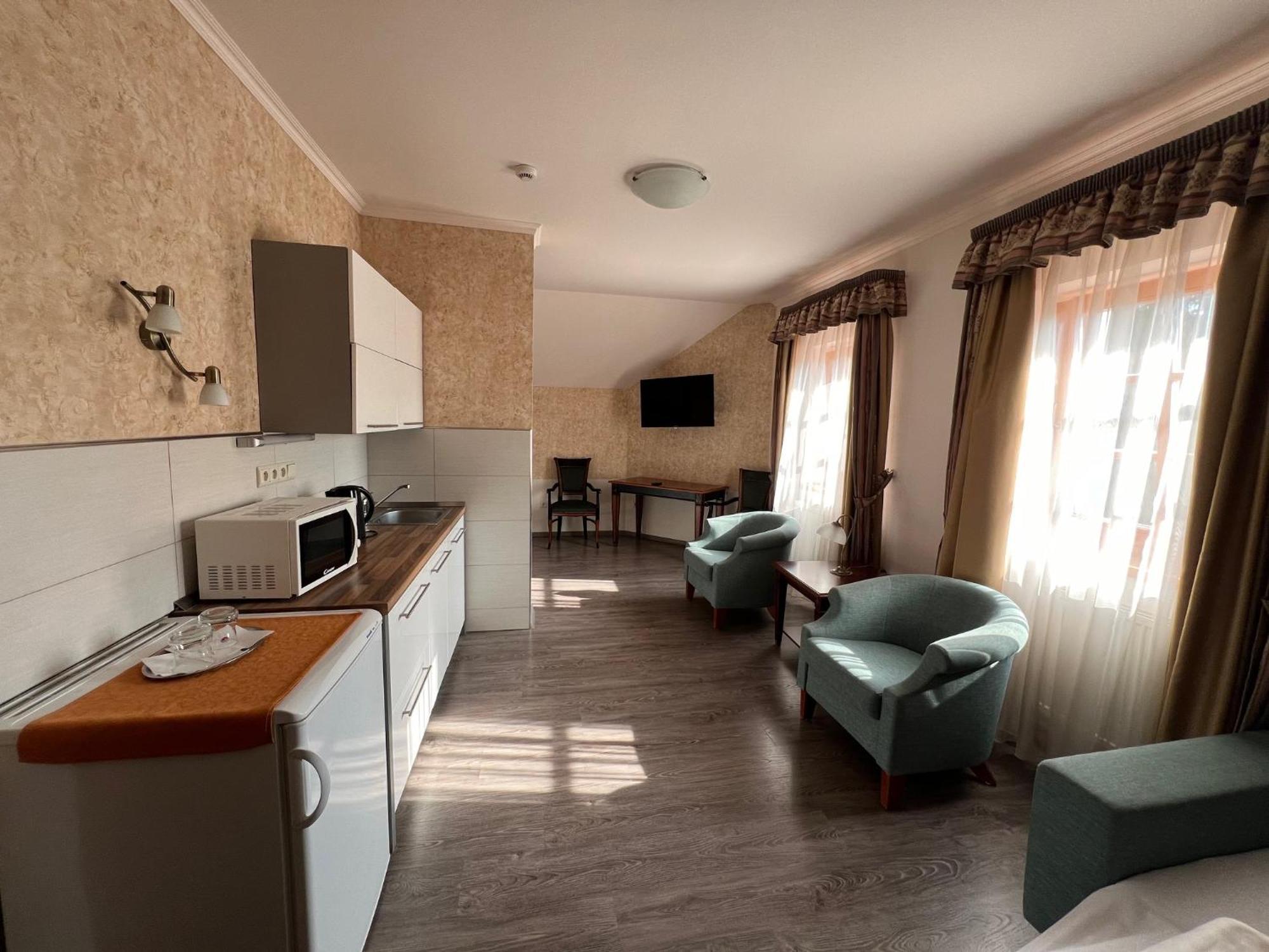 Hotel Gold Chotoviny Екстер'єр фото